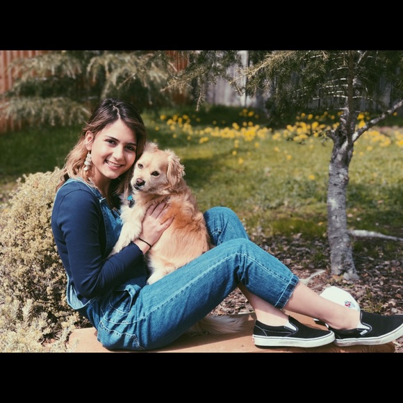 Meet your Posher, Cassidy - Picture 4 of 5